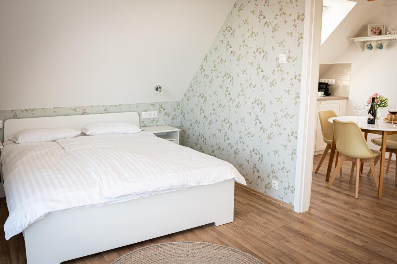 Apartmán Szigligeti Mandula Kert Vendeghaz Exteriér fotografie